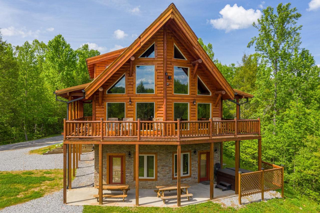 Ridge View Lodge Nature And Mountain View - Hot Tub - Firepit - Yard - Games Gatlinburg Exterior photo