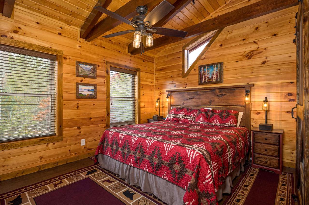 Ridge View Lodge Nature And Mountain View - Hot Tub - Firepit - Yard - Games Gatlinburg Exterior photo